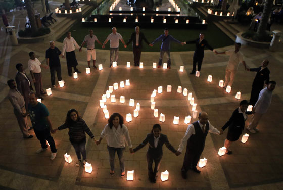 ساعة الارض تطفئ الاف المدن في مختلف ارجاء الارض!! صورة رقم 46