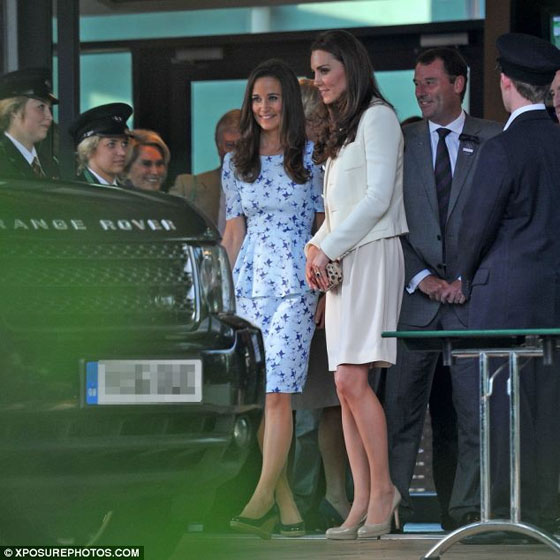 الامير هاري يوقع بين كايت ميدلتون وشقيقتها  صورة رقم 7