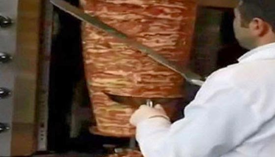 ما صحة خبر طبيب اسنان سعودي يبيع شاورما ليلا بعد انتهاء دوامه؟ صورة رقم 2