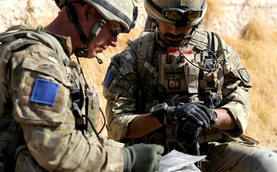 850 جنديا مسلما في الجيش البريطاني يؤدون الصلاة والصيام صورة رقم 4