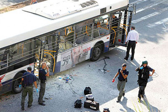 موفاز يكشف أسرار عملية الجدار الواقي التي قضت على 