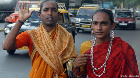 واخيرا اعترفت الهند بالمغييرين حالتهمً على انهم (نوع ثالث) صورة رقم 2