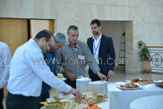 عشرات رجال الاعمال في يوم دراسي لأرباب الصناعة واصحاب المصالح صورة رقم 8