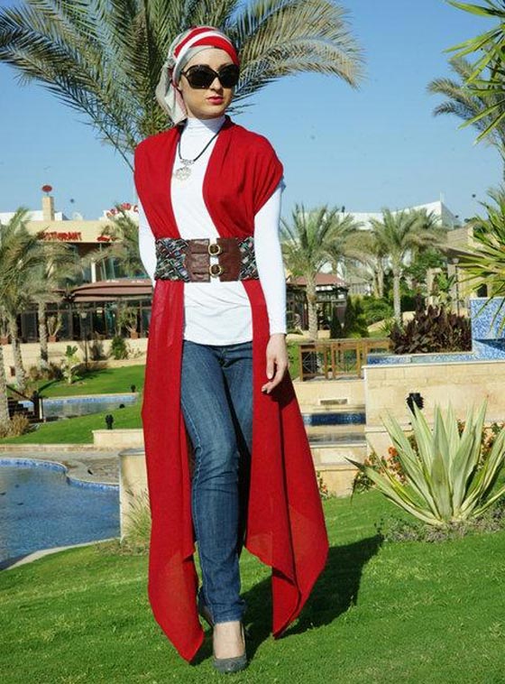 كاتب اسرائيلي من اصول مصرية: المحجبات يخرجن ويرقصن (على الموضة) صورة رقم 2