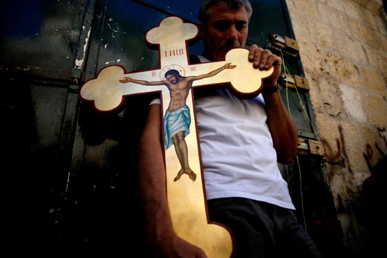 مسيرة درب الصليب في 