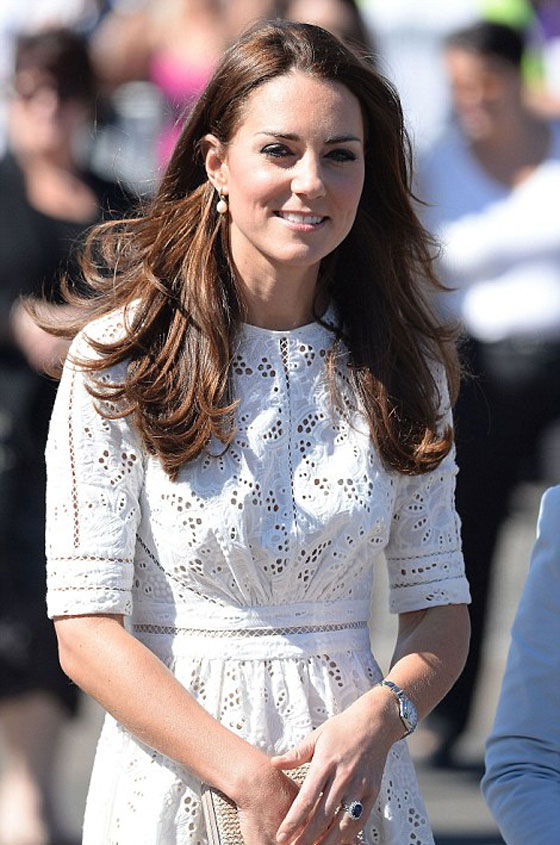 كيت ميدلتون تضحك على 