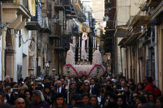 مسيرة درب الصليب في 