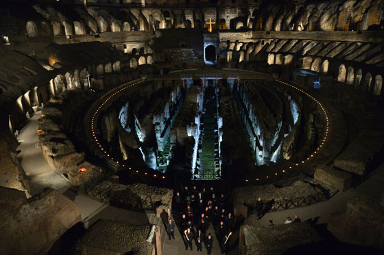 مسيرة درب الصليب في 