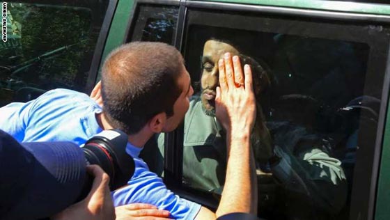 تلخيص احداث الأسبوع في صور.. عربة حمار ورجل الغاب وغيرها صورة رقم 13