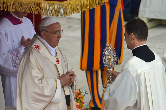 تعرف على تفاصيل عملية التطويب المتبعة في الفاتيكان صورة رقم 22