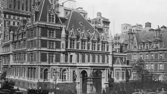 غياب العدالة في توزيع ثروة البلاد يهدد ديمقراطية أمريكا صورة رقم 1