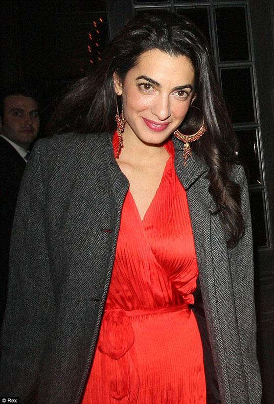 خطيبة كولوني مُصرّة على زيارة السنوسي في سجنه صورة رقم 5