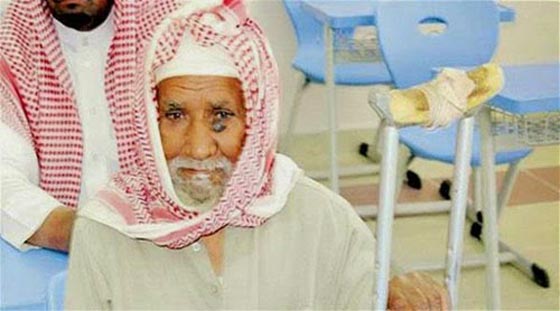 السعودية: مسن تسعيني يعود لمقاعد الدراسة ليتعلم القراءة صورة رقم 1