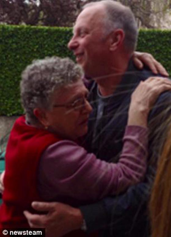 صور: فيسبوك يجمع عائلة بلقاء مؤثر مع جدها المفقود من 50 عاما صورة رقم 6