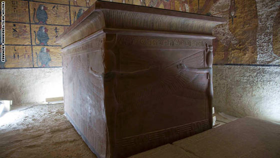 نسخ مطابق للأصل لقبر توت عنخ آمون لمنعه من التلف صورة رقم 3