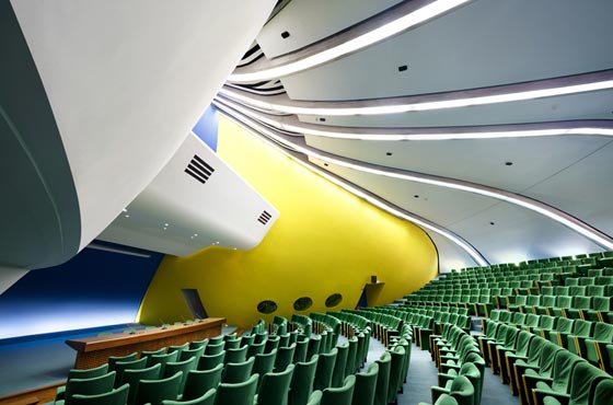 بالصور.. جولة في اشهر قاعات النفوذ العالمية صورة رقم 4