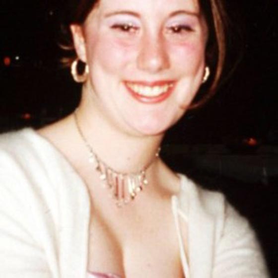 الارملة البيضاء تحظى بحماية قاعدية انتحارية مميزة!! صورة رقم 6