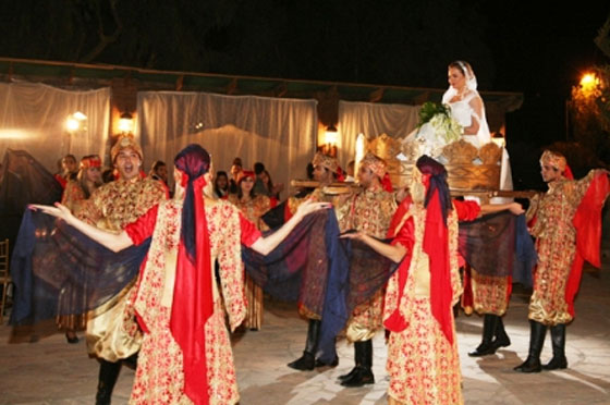 مغربية افسدت حفل زفاف طليقها وقضى ليلة عرسه في المستشفى صورة رقم 1