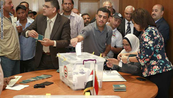 مغتربو مصر يشاركون في الانتخابات الرئاسية لبلادهم صورة رقم 4