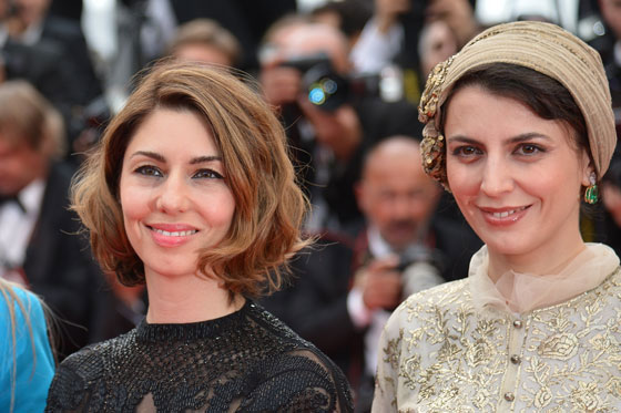 نساء حزب الله ايران يطالبن بجلد ممثلة ايرانية شهيرة بسبب قبلة صورة رقم 4