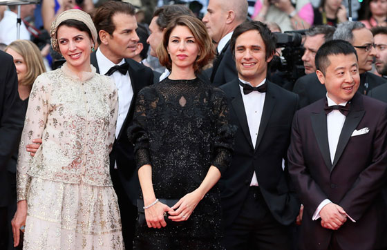 نساء حزب الله ايران يطالبن بجلد ممثلة ايرانية شهيرة بسبب قبلة صورة رقم 5