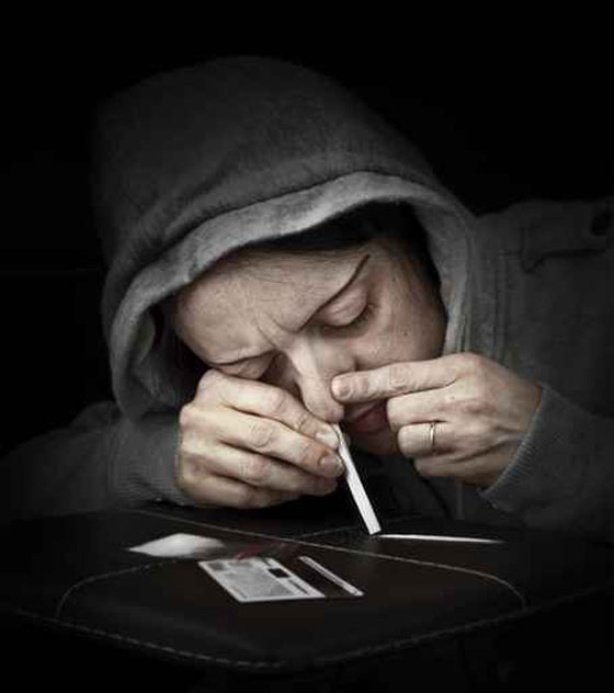 الكريستال المخدر المفضل بين المراهقين والطلبة الجامعيين بايران صورة رقم 1