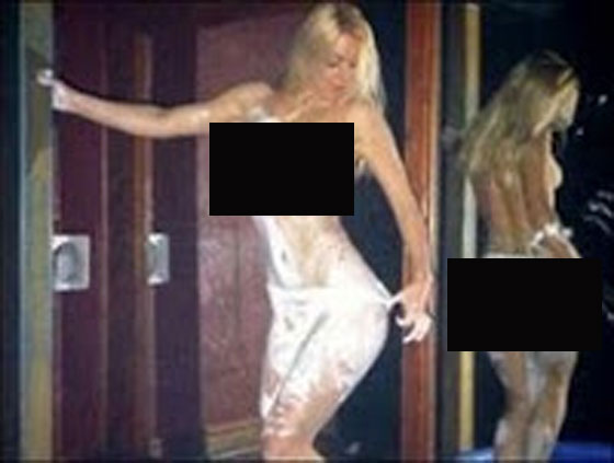 الداعية عمر بكري فستق يحيي الدين في لندن وابنته راقصة خلع الملابس صورة رقم 9