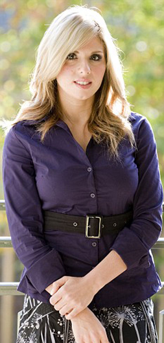 الداعية عمر بكري فستق يحيي الدين في لندن وابنته راقصة خلع الملابس صورة رقم 3