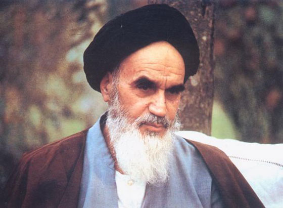 مسؤول عسكري يشبّه ثورة الخميني ببعثة النبي محمد صورة رقم 1