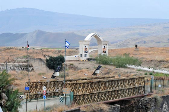 صحيفة اسرائيلية: يجب طرد منظمة التحرير و