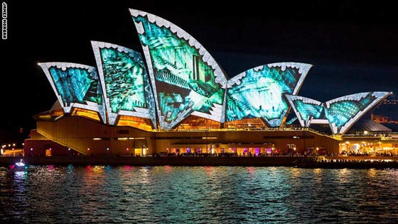 دار الاوبرا في سيدني تكتسي بـ 59 عملا ابداعيا تبهر العيون صورة رقم 3