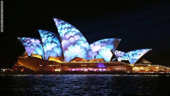دار الاوبرا في سيدني تكتسي بـ 59 عملا ابداعيا تبهر العيون صورة رقم 8