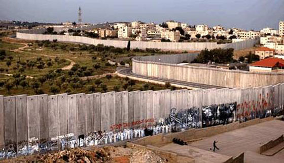 خطة اسرائيلية تعيد للفلسطينيين كرامتهم وتفتح المعابر وتهدم الجدار العازل صورة رقم 4