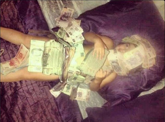 بالصور.. كاردشيان المكسيكية تغزو الميديا بصور فاضحة واشاعات مثيرة صورة رقم 4