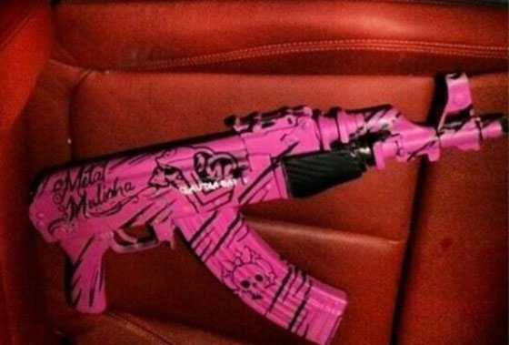 بالصور.. كاردشيان المكسيكية تغزو الميديا بصور فاضحة واشاعات مثيرة صورة رقم 11