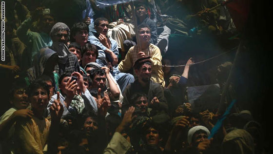 بالصور.. اسبوع يتوهج في الولايات المتحدة وفلسطين والهند وانحاء مختلفة من العالم  صورة رقم 5