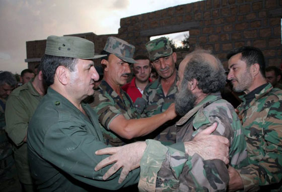 تعرفوا على النمر.. اشجع ضباط الجيش السوري شاعر وقلبه من حجر صورة رقم 3