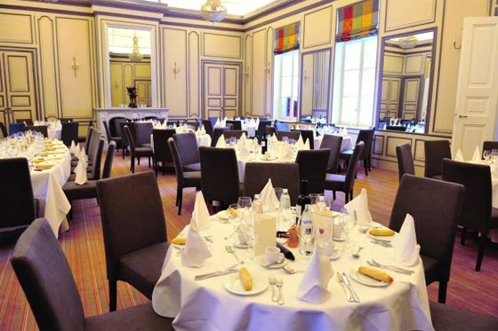 بالصور والمعلومة.. تعرف على اكثر عشرة نواد تميزا في العالم صورة رقم 2