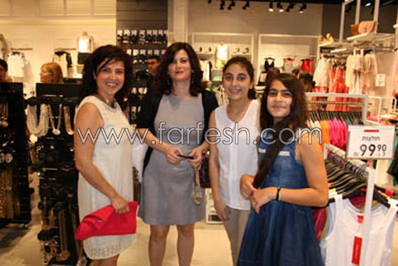 احتفال مميز بافتتاح (كاسترو) الجديد في مركز الناصرة صورة رقم 27