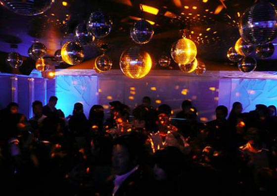 بالصور والمعلومة.. تعرف على اكثر عشرة نواد تميزا في العالم صورة رقم 8