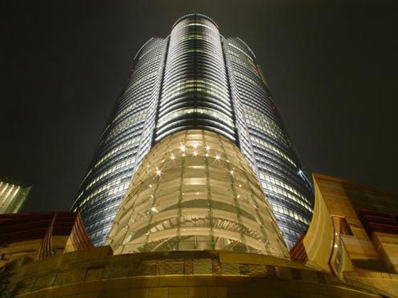 بالصور والمعلومة.. تعرف على اكثر عشرة نواد تميزا في العالم صورة رقم 9