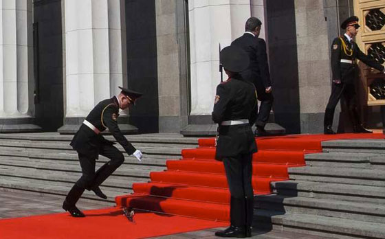 اغنوا اعينكم بافضل صور الاسبوع الفائت.. بوش في التسعين وملكة جمال صورة رقم 15