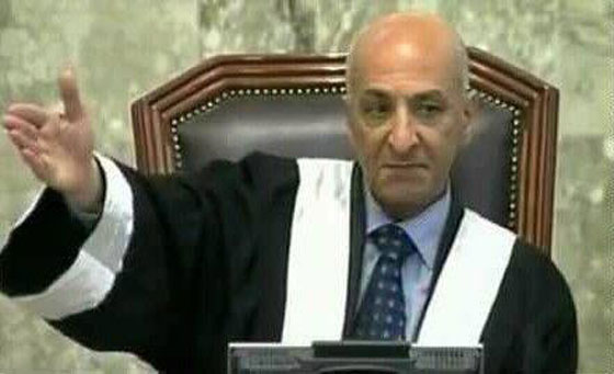 هل اعدم الثوار العراقيون قاضي صدام حسين؟ صورة رقم 3
