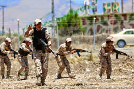  صور: بكامل الزينة.. نساء البشمركة يتصدين لداعش بروح قتالية عالية صورة رقم 4