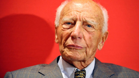 زوجة رئيس الماني سابق تتسبب بسحب سيارته منه صورة رقم 11