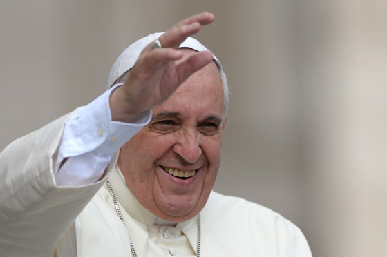 البابا فرنسيس يشجع منتخب 