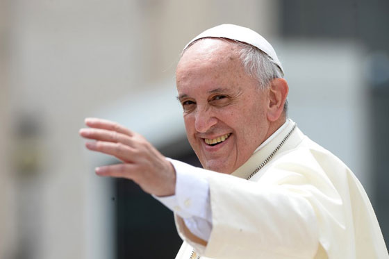 البابا فرنسيس يشجع منتخب 