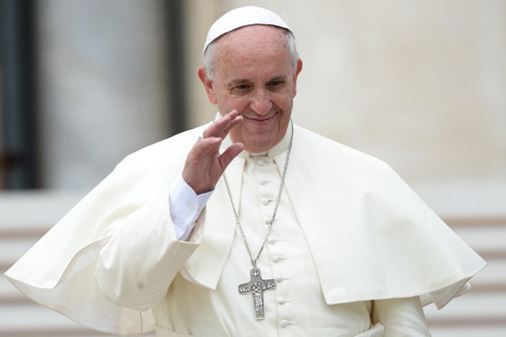 البابا فرنسيس يشجع منتخب 