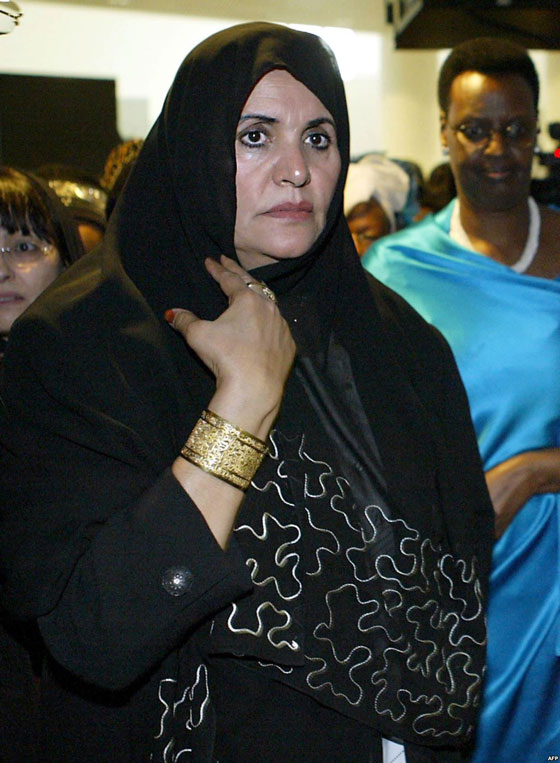 اغرب قصة زواج في ليبيا.. هكذا تزوج القذافي من الممرضة صفية صورة رقم 2