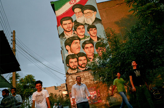 صور.. تكشف عن الوجه الاخر للحياة في ايران المحافظة صورة رقم 15